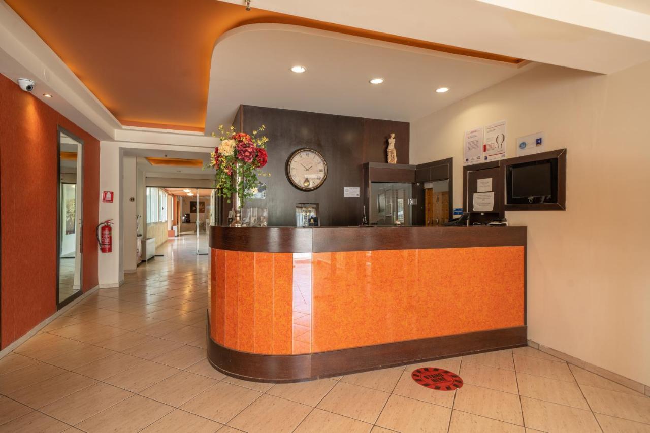Tselikas Hotel Кожани Екстериор снимка