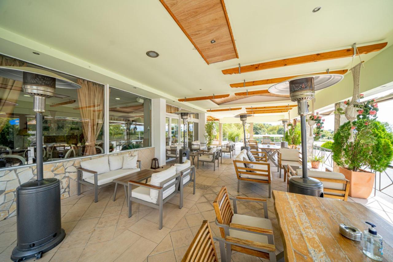 Tselikas Hotel Кожани Екстериор снимка
