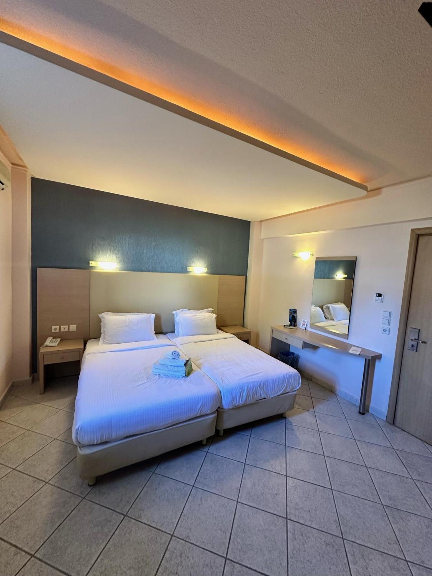 Tselikas Hotel Кожани Стая снимка