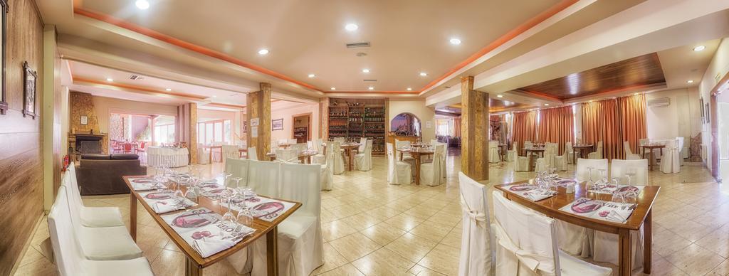 Tselikas Hotel Кожани Екстериор снимка
