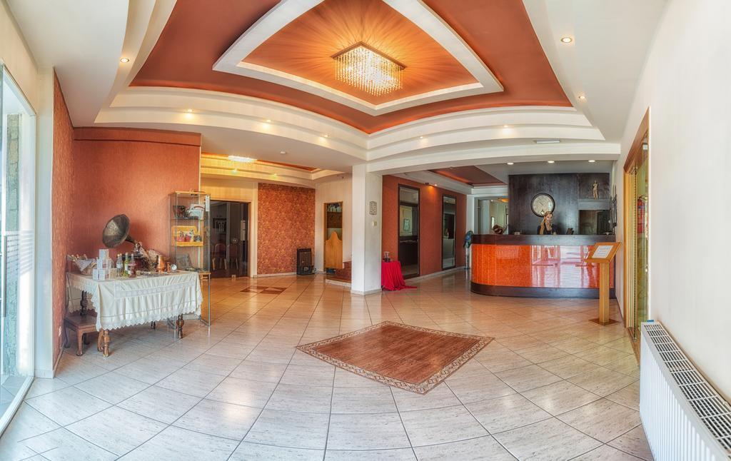 Tselikas Hotel Кожани Екстериор снимка