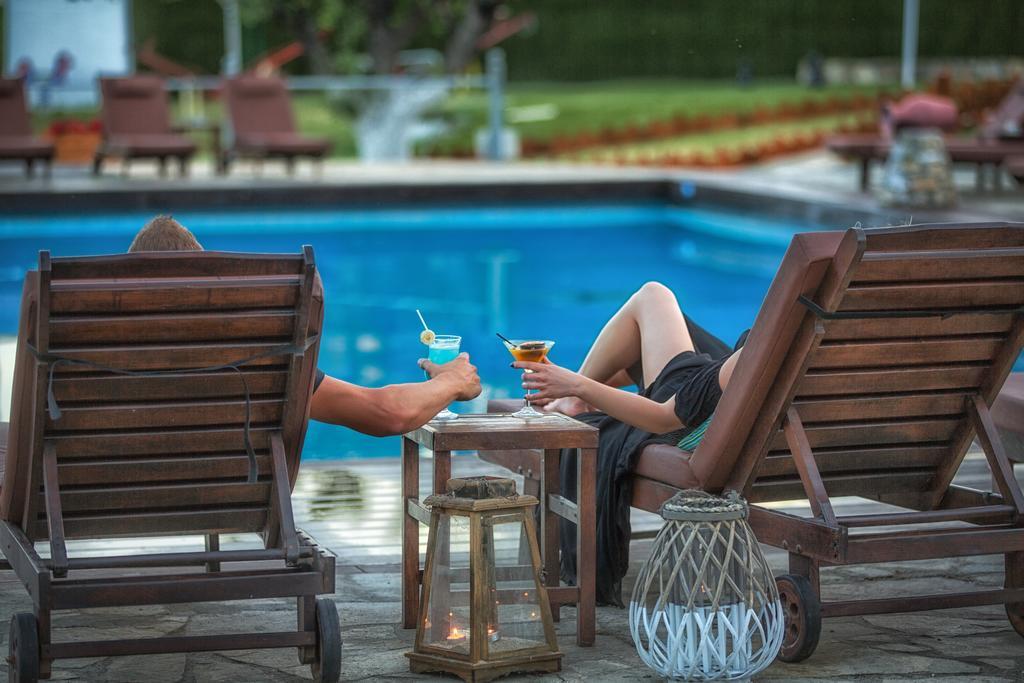 Tselikas Hotel Кожани Екстериор снимка